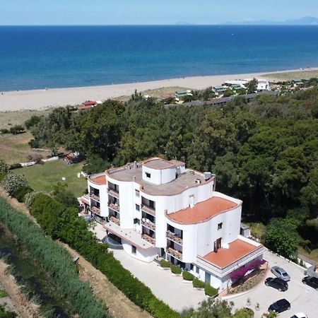 Hotel Parco Dei Principi Paestum Esterno foto