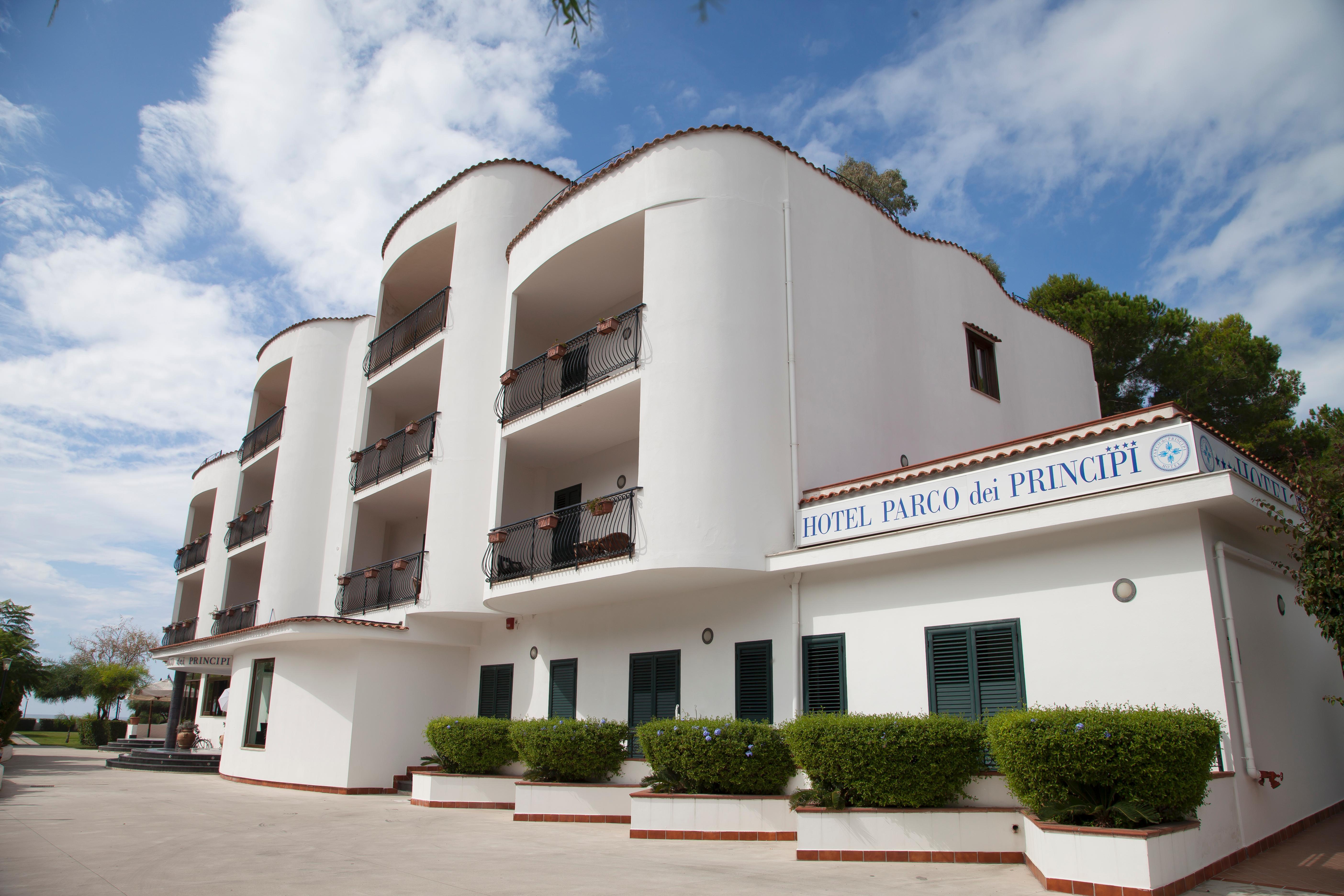 Hotel Parco Dei Principi Paestum Esterno foto