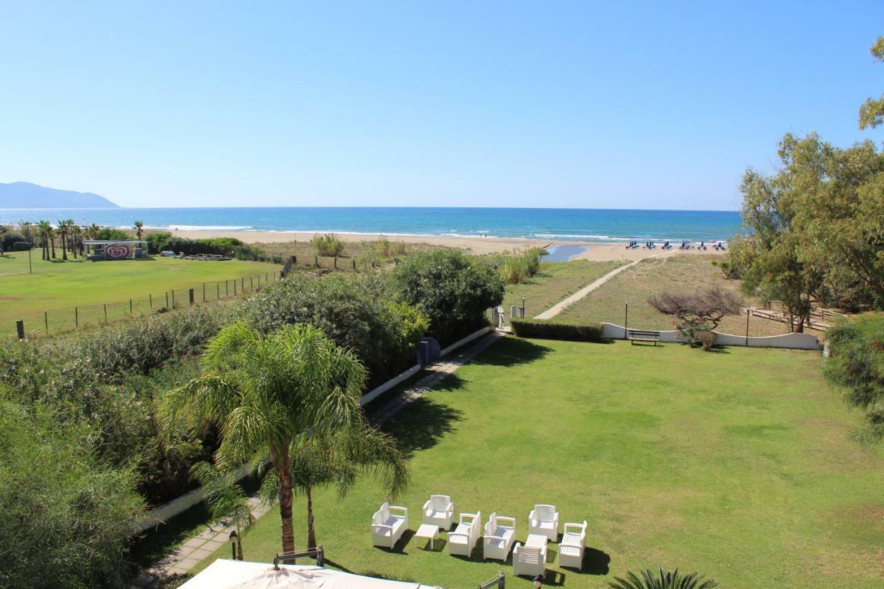 Hotel Parco Dei Principi Paestum Esterno foto