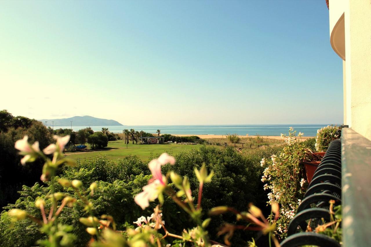 Hotel Parco Dei Principi Paestum Esterno foto