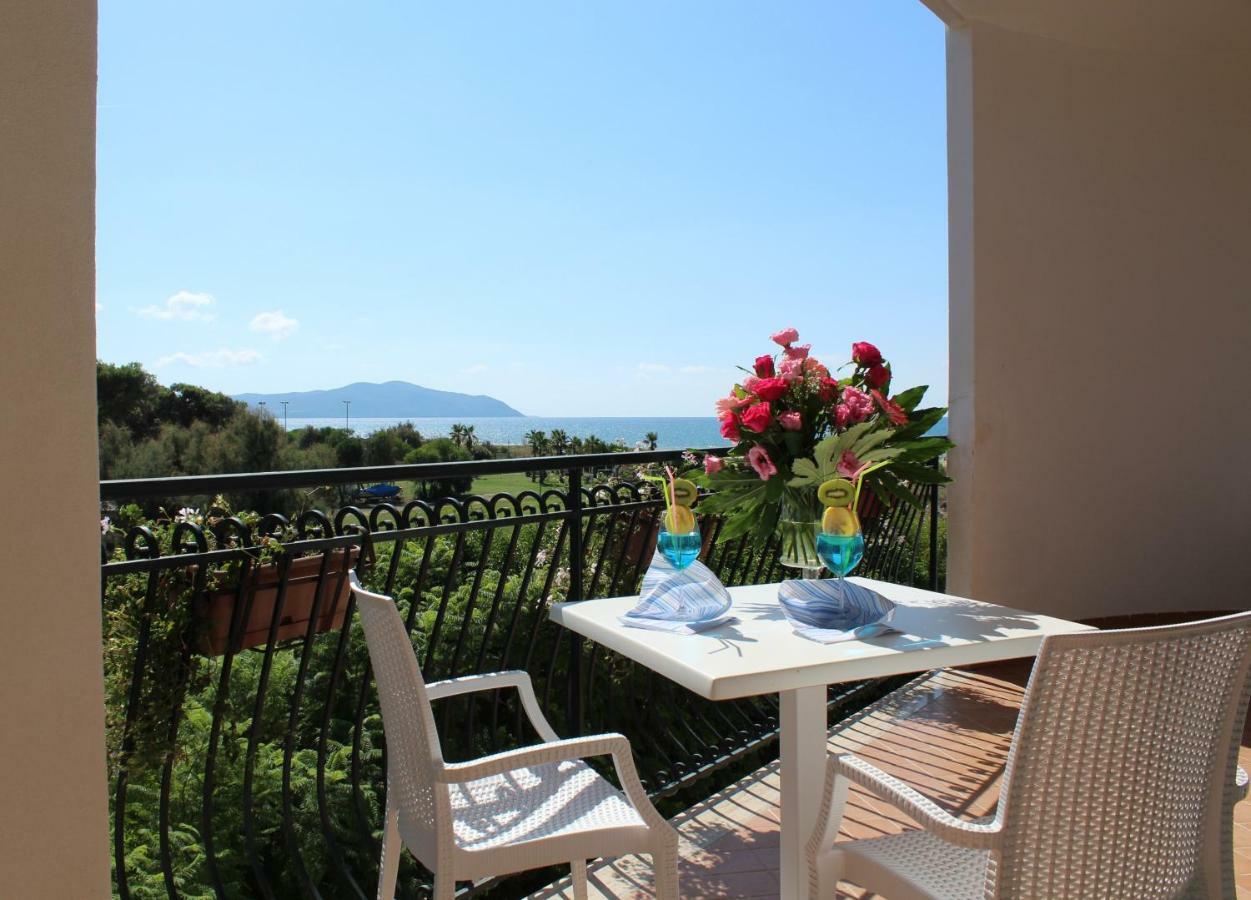 Hotel Parco Dei Principi Paestum Esterno foto