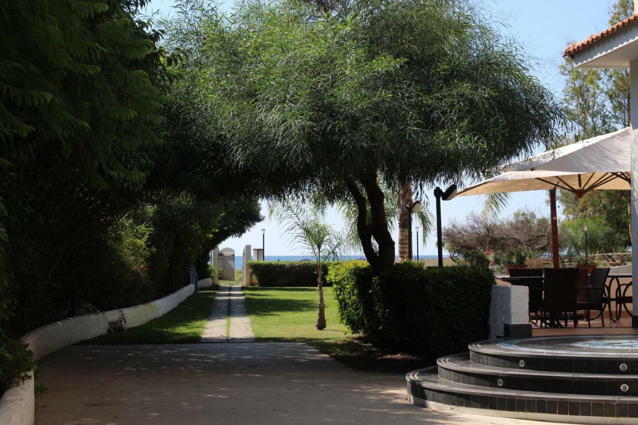 Hotel Parco Dei Principi Paestum Esterno foto