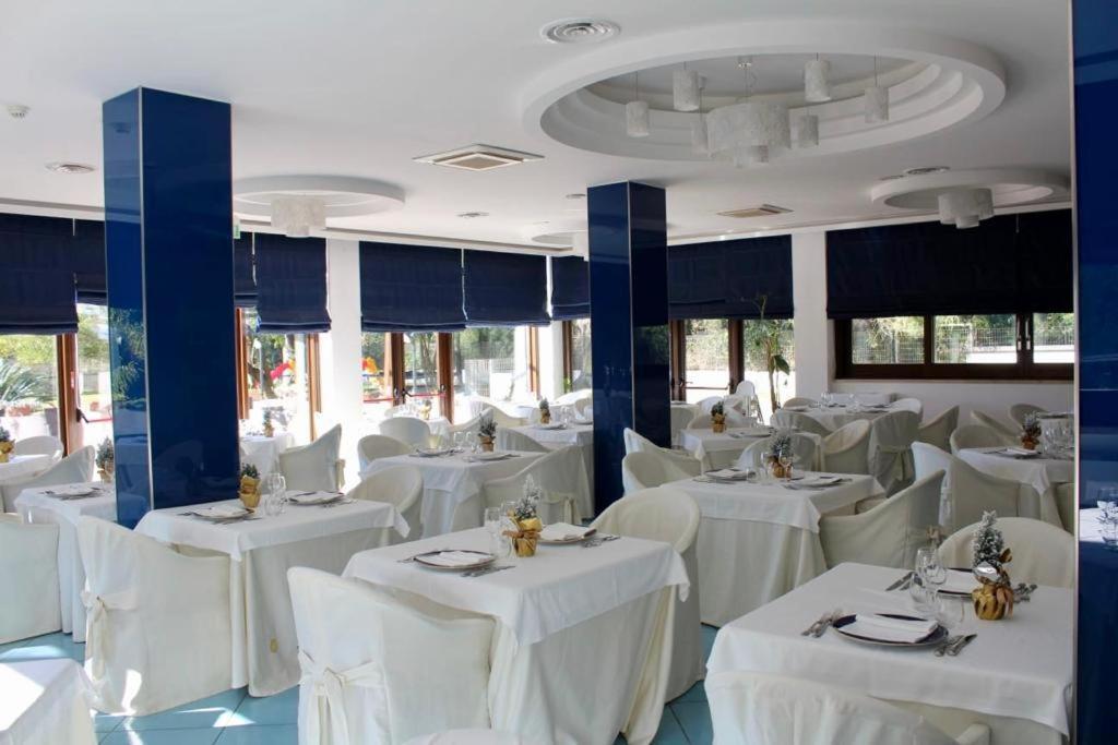 Hotel Parco Dei Principi Paestum Esterno foto